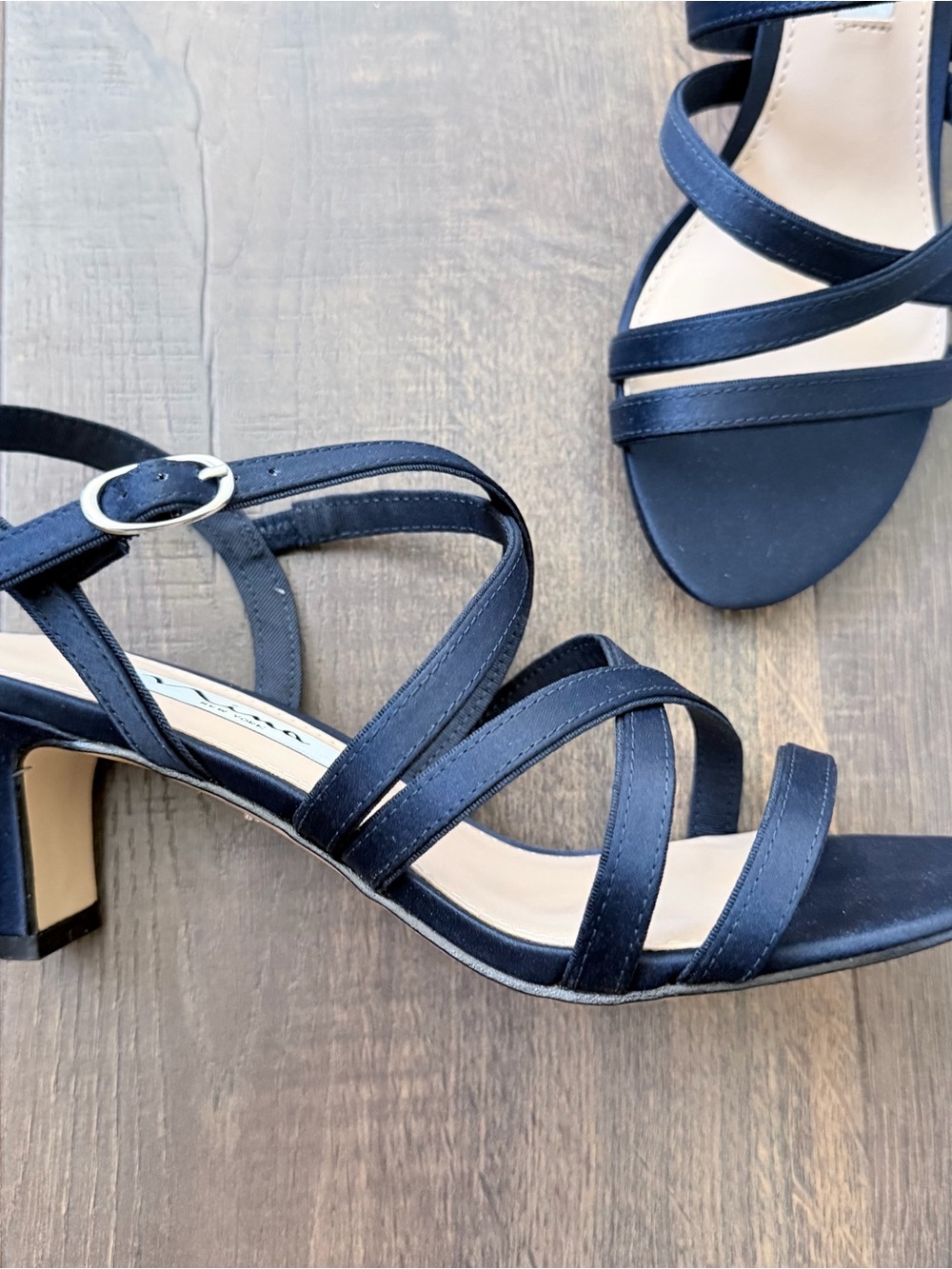 Nina Genaya New Navy Satin Kitten Heel | Size: 6W - Picture 7 of 8
